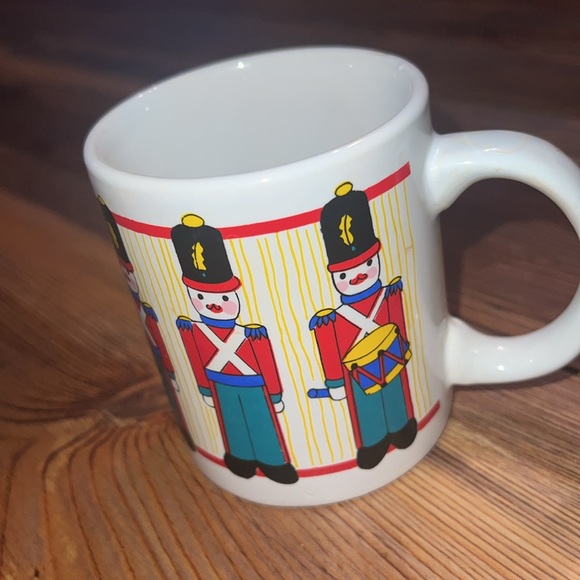 Vintage nutcracker mug - Picture 2 of 3